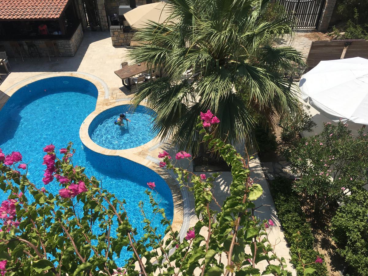 Villanaz Apart Hotel Bitez Esterno foto